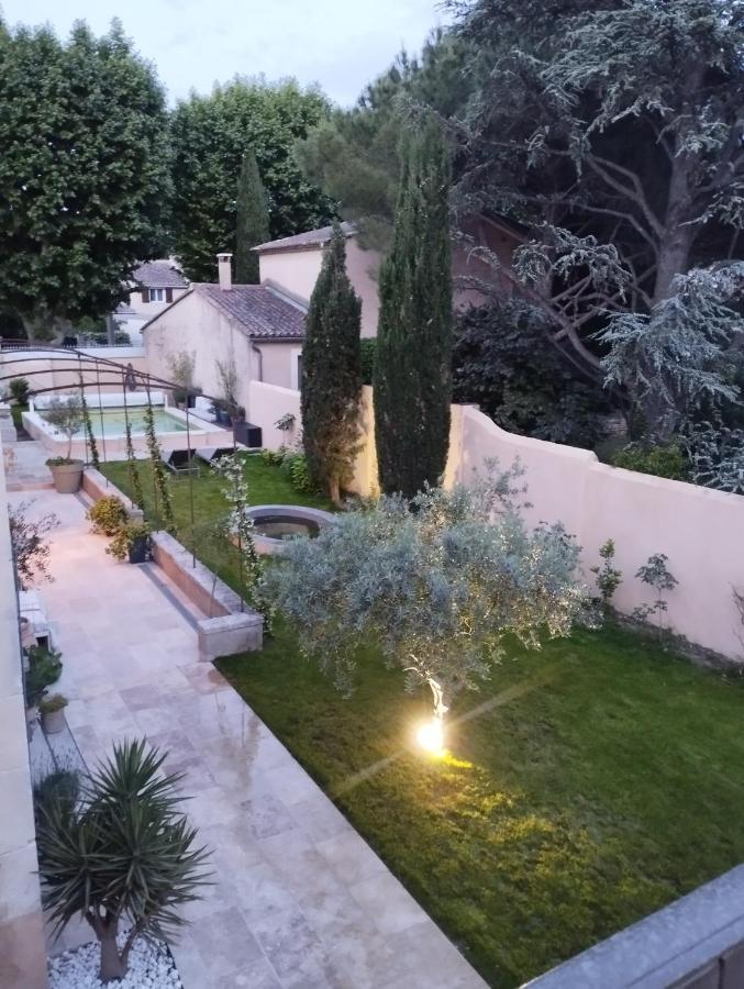 Les Tilleuls Cavaillon Εξωτερικό φωτογραφία